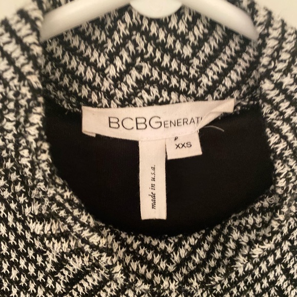 BCBG sweater dress - Picture 3 of 5